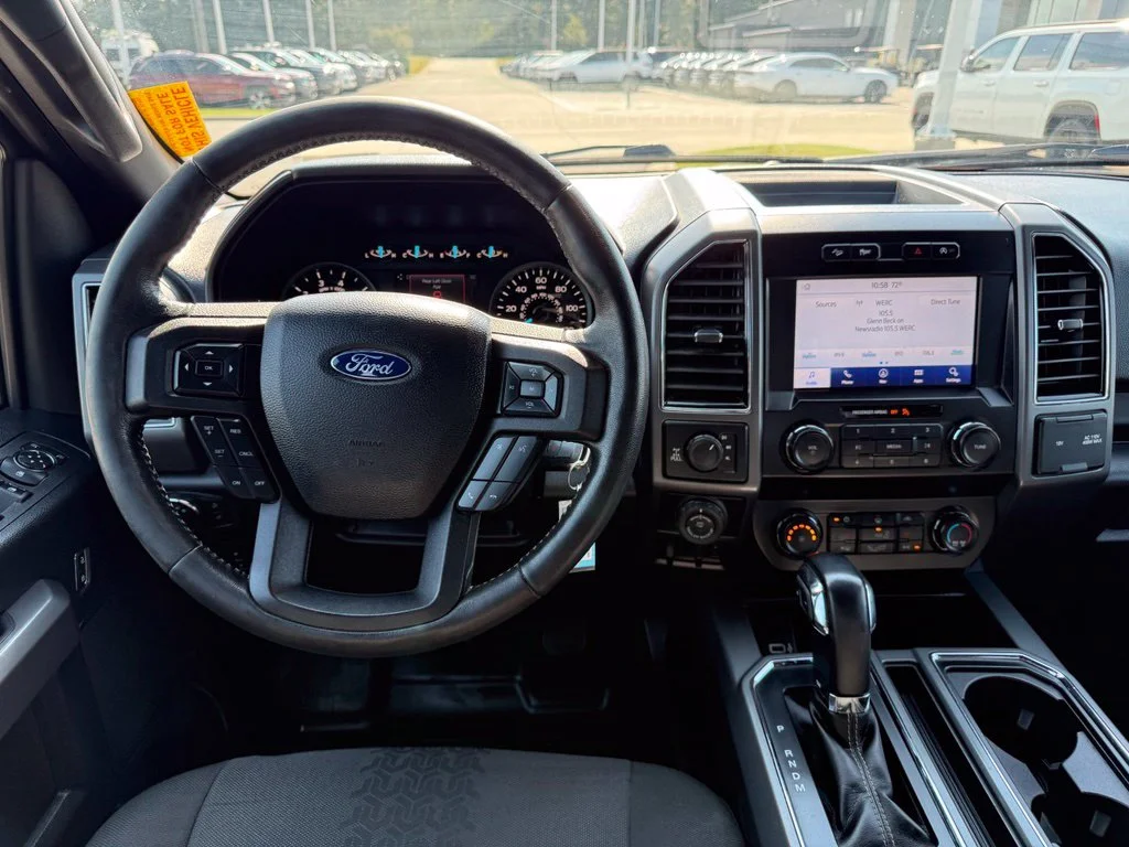 Used 2020 Black Ford XLT image 6