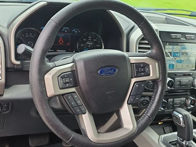 Used 2016 White Ford Lariat image 16