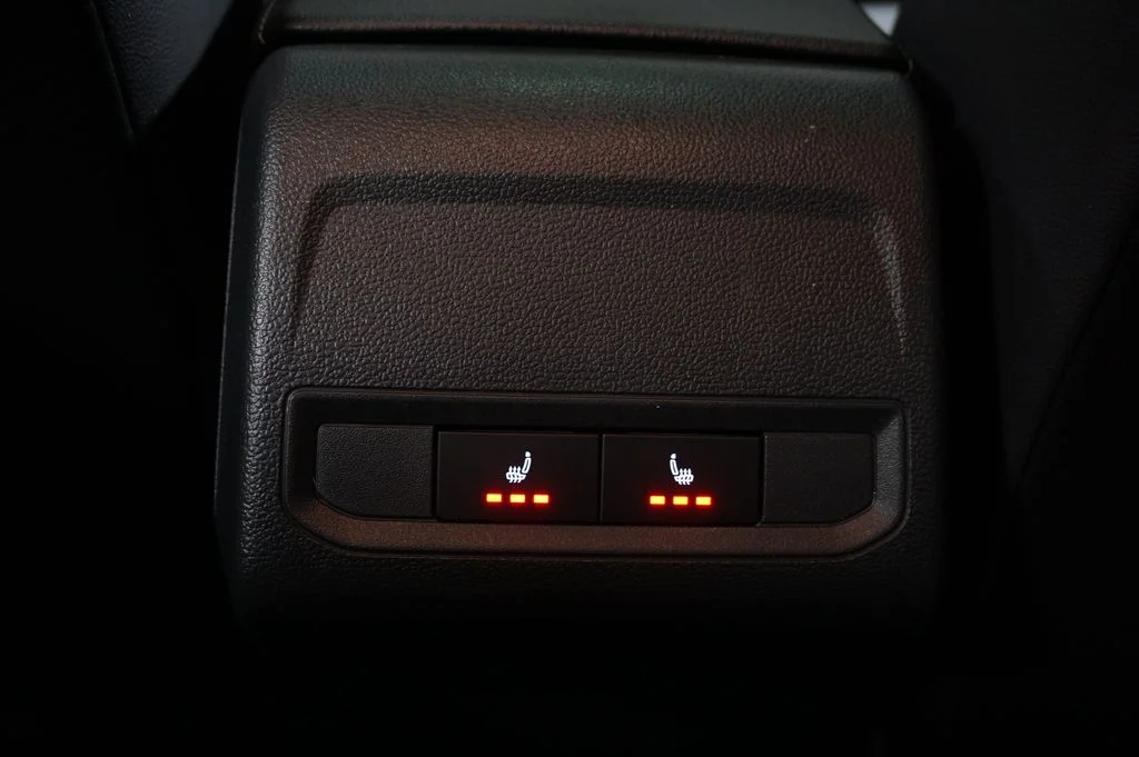Certified Used 2020 Deep Black Pearl Volkswagen SEL image 16