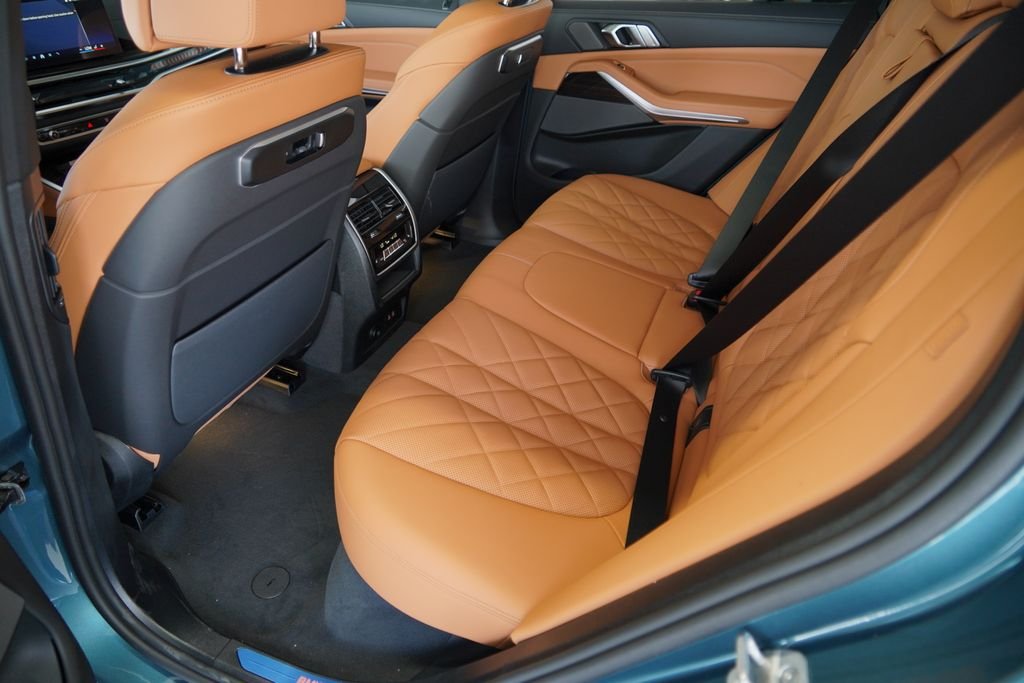 New 2026 Blue Ridge Mountain Metallic BMW xDrive50e image 19