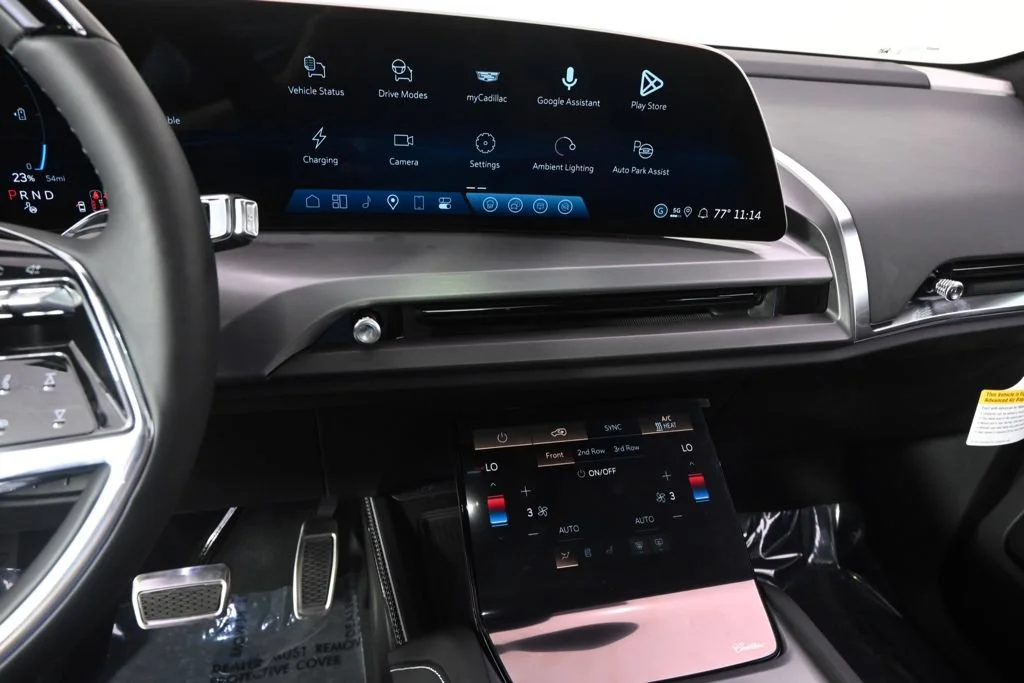 2027 Cadillac VISTIQ Sport - Photo 27