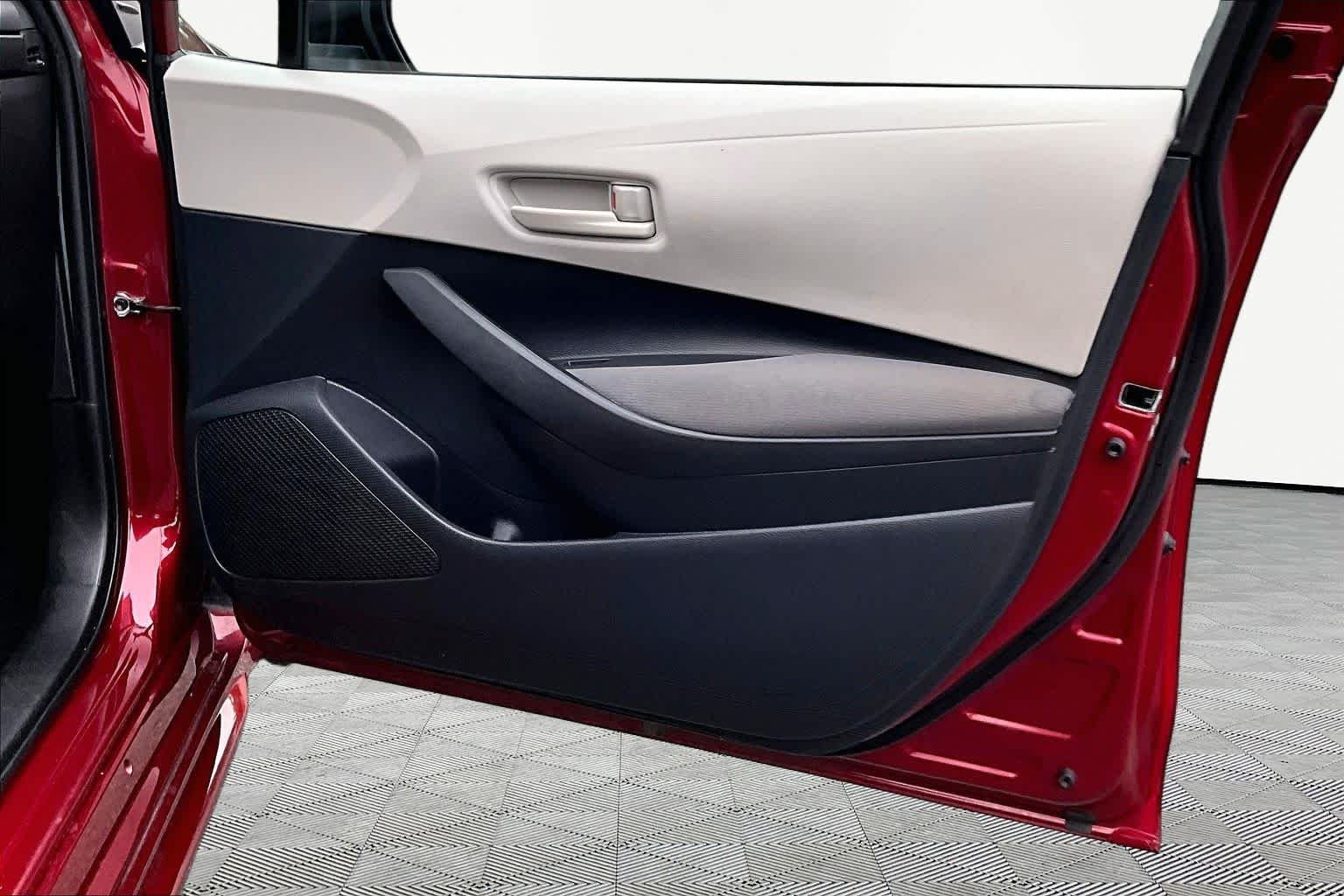 Used 2025 Ruby Flare Pearl Toyota LE image 23