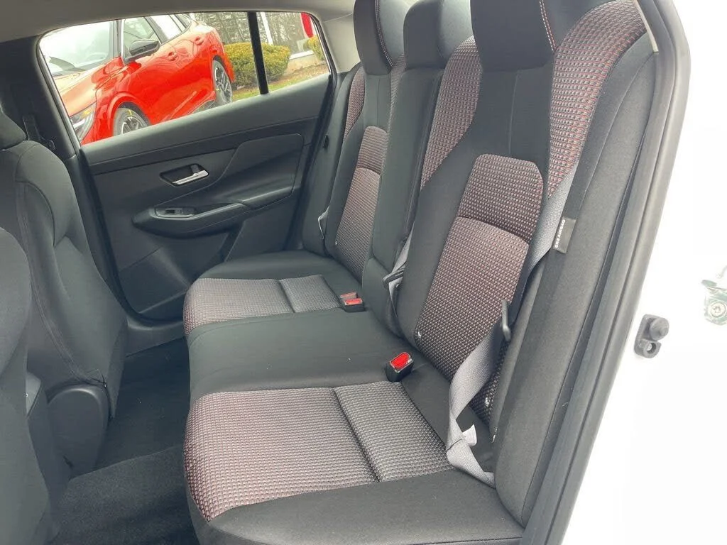 Used 2026 White Nissan SR image 25