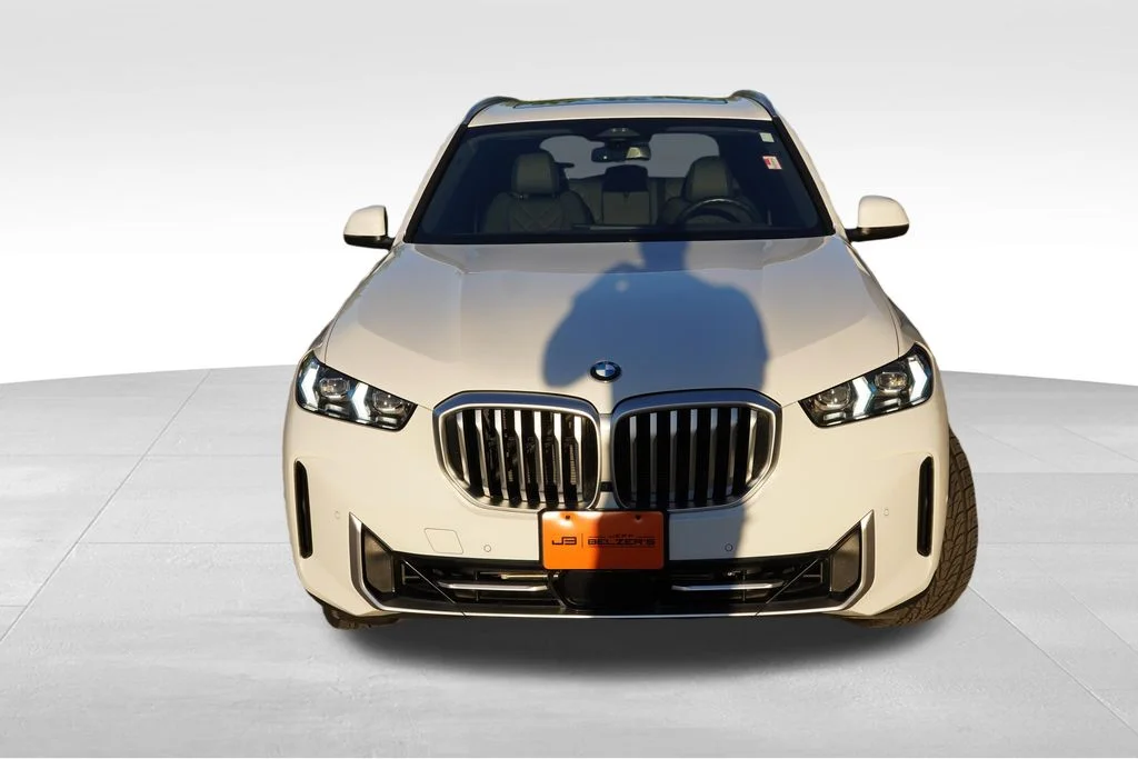 Used 2026 Alpine White BMW xDrive40i image 12