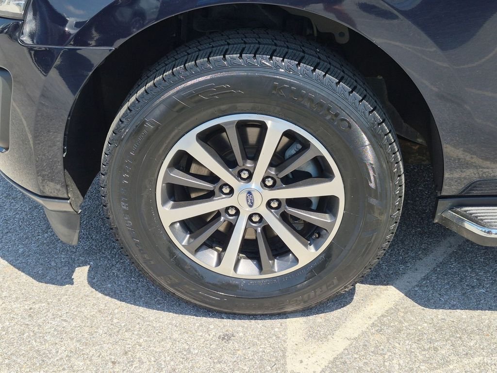 Used 2021 Blue Metallic Ford XLT image 11