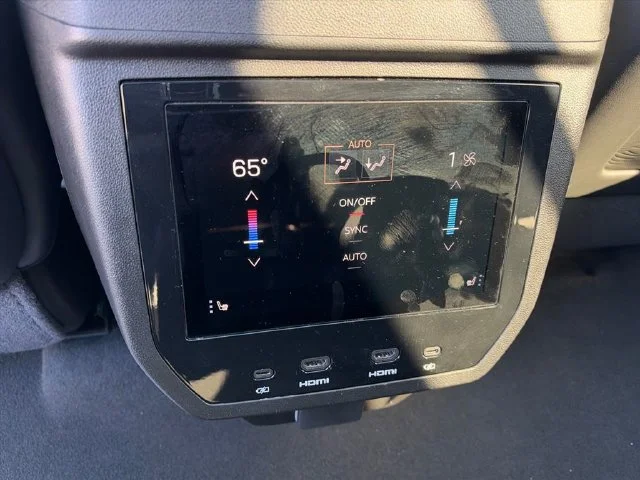 Used 2025 White Frost Tricoat GMC Denali Ultimate image 18