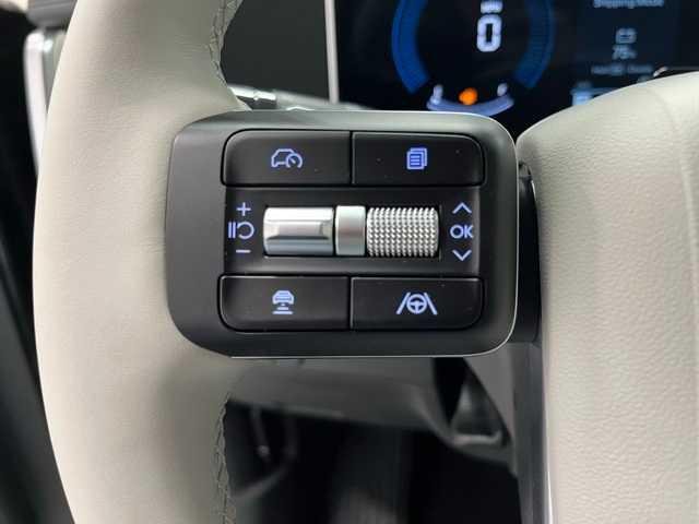 New 2025 Rockwood Green Hyundai SEL AWD image 42