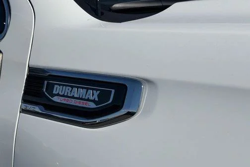 New 2026 Summit White GMC SLE image 5