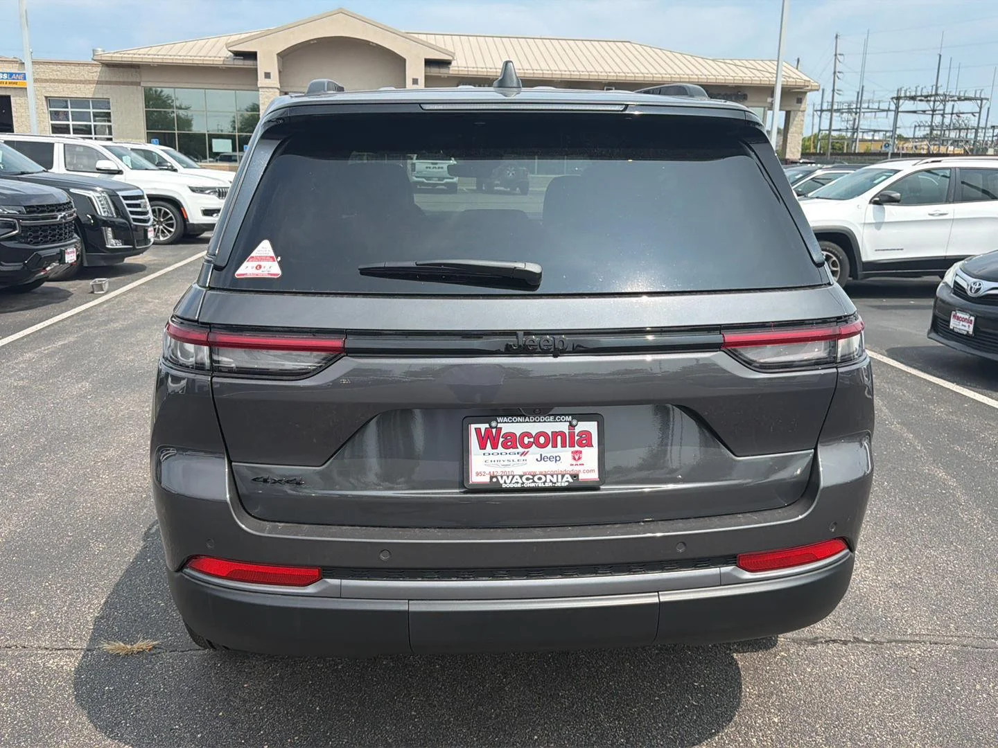 New 2026 Baltic Gray Metallic Clearcoat Jeep Limited image 6