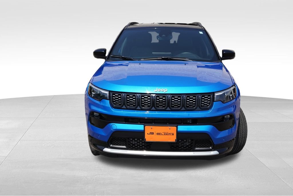 Certified Used 2024 Hydro Blue Pearlcoat Jeep Limited image 12