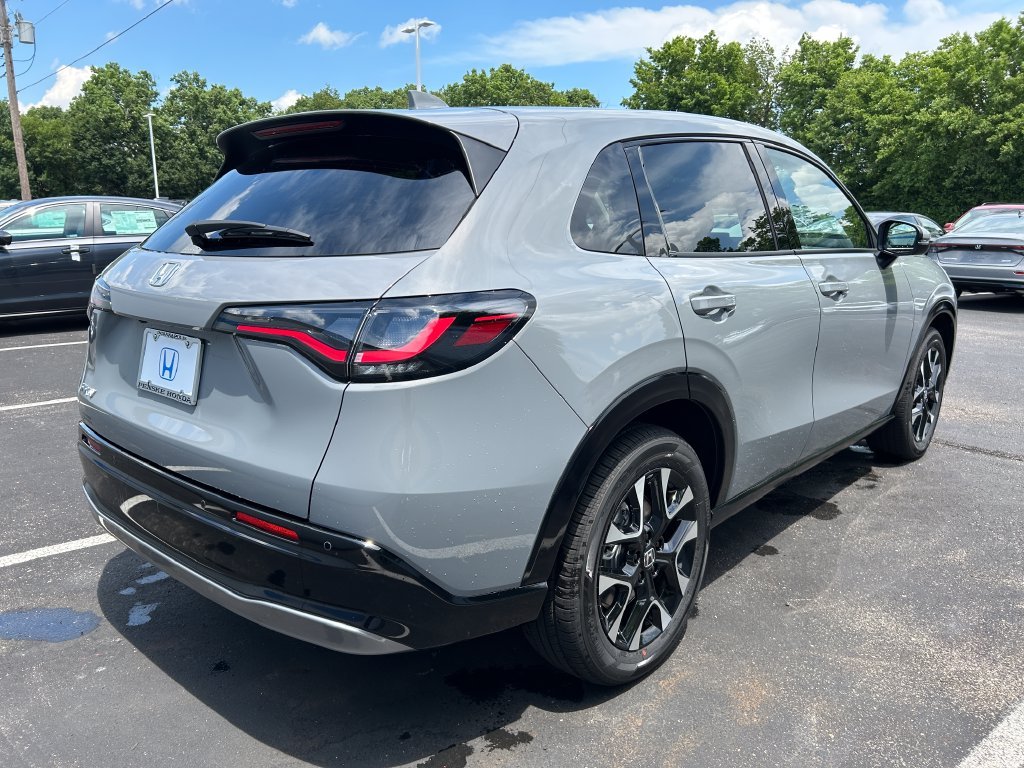 New 2027 Urban Gray Pearl Honda EX-L image 5