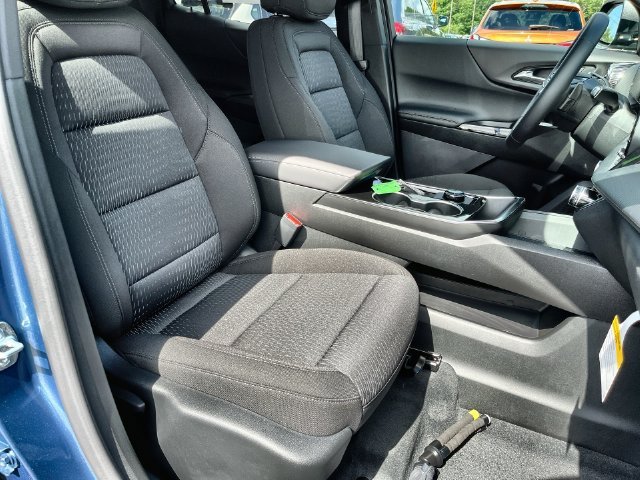 New 2027 Lakeshore Blue Metallic Chevrolet LT image 26