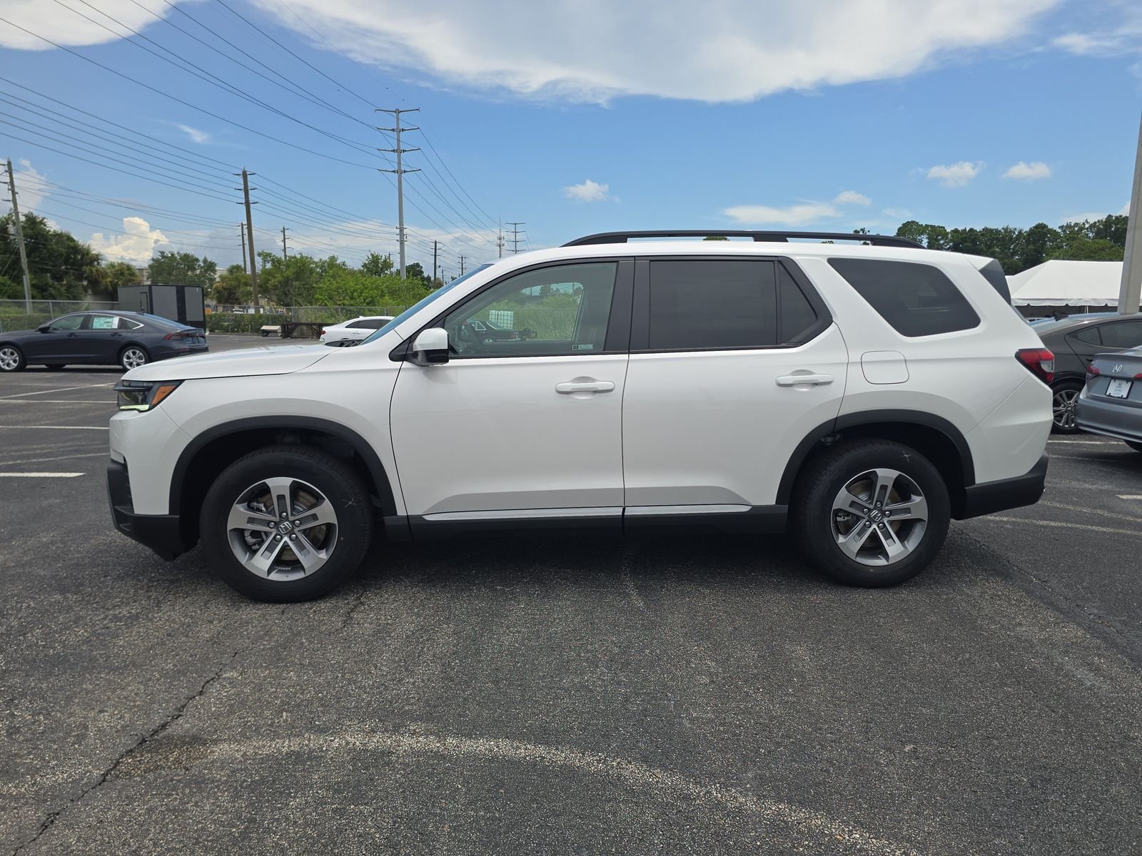 New 2026 Platinum White Pearl Honda EX-L image 6
