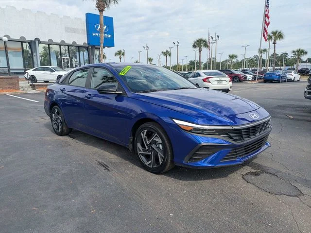 2025 Hyundai Elantra Blue