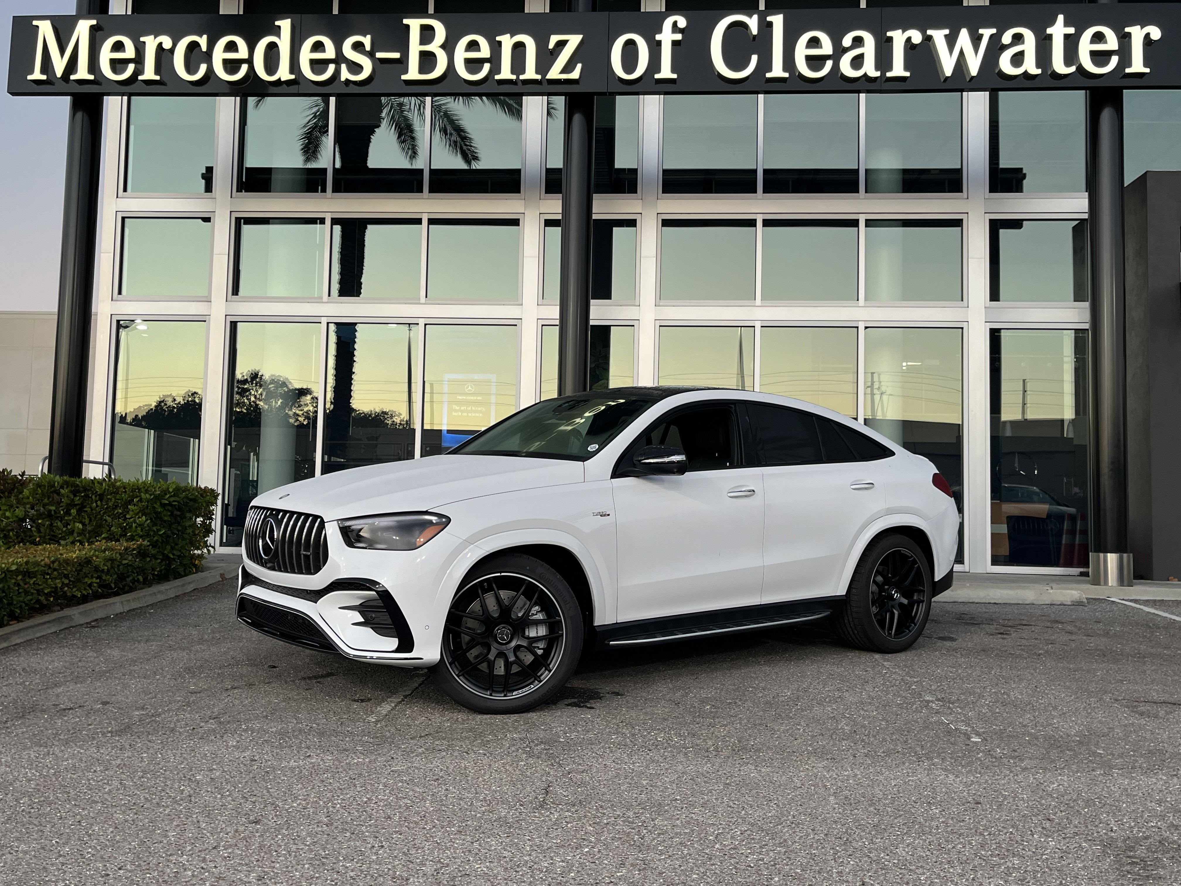 New 2026 MANUFAKTUR Moonlight White Metallic Mercedes-Benz AMG® GLE 53 image 1