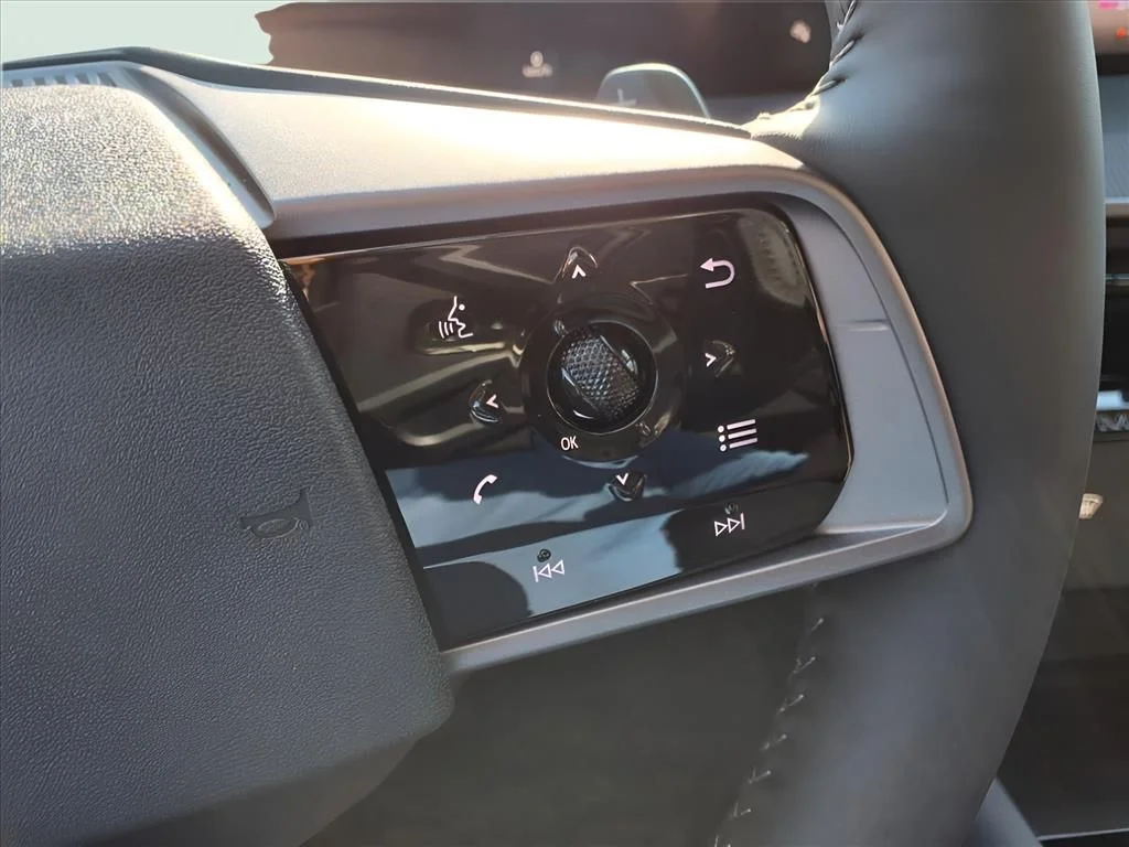 2025 Nissan Murano SV - Photo 28