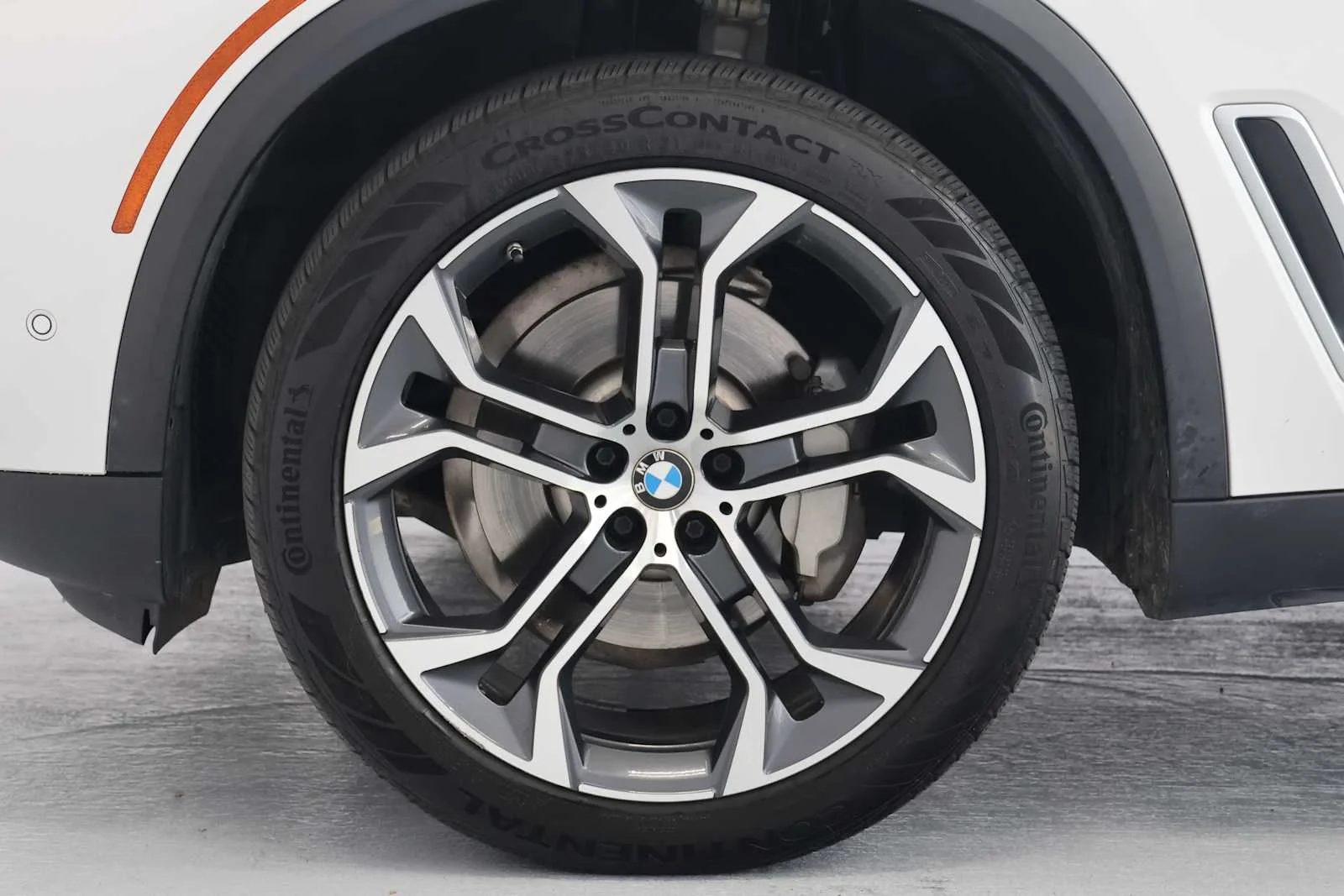 Used 2020 Mineral White Metallic BMW sDrive40i image 12