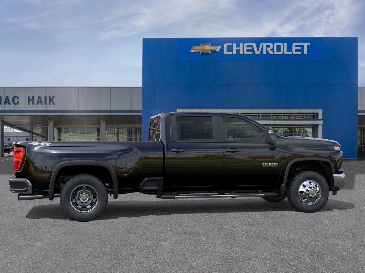New 2026 Black Chevrolet LT DRW image 5