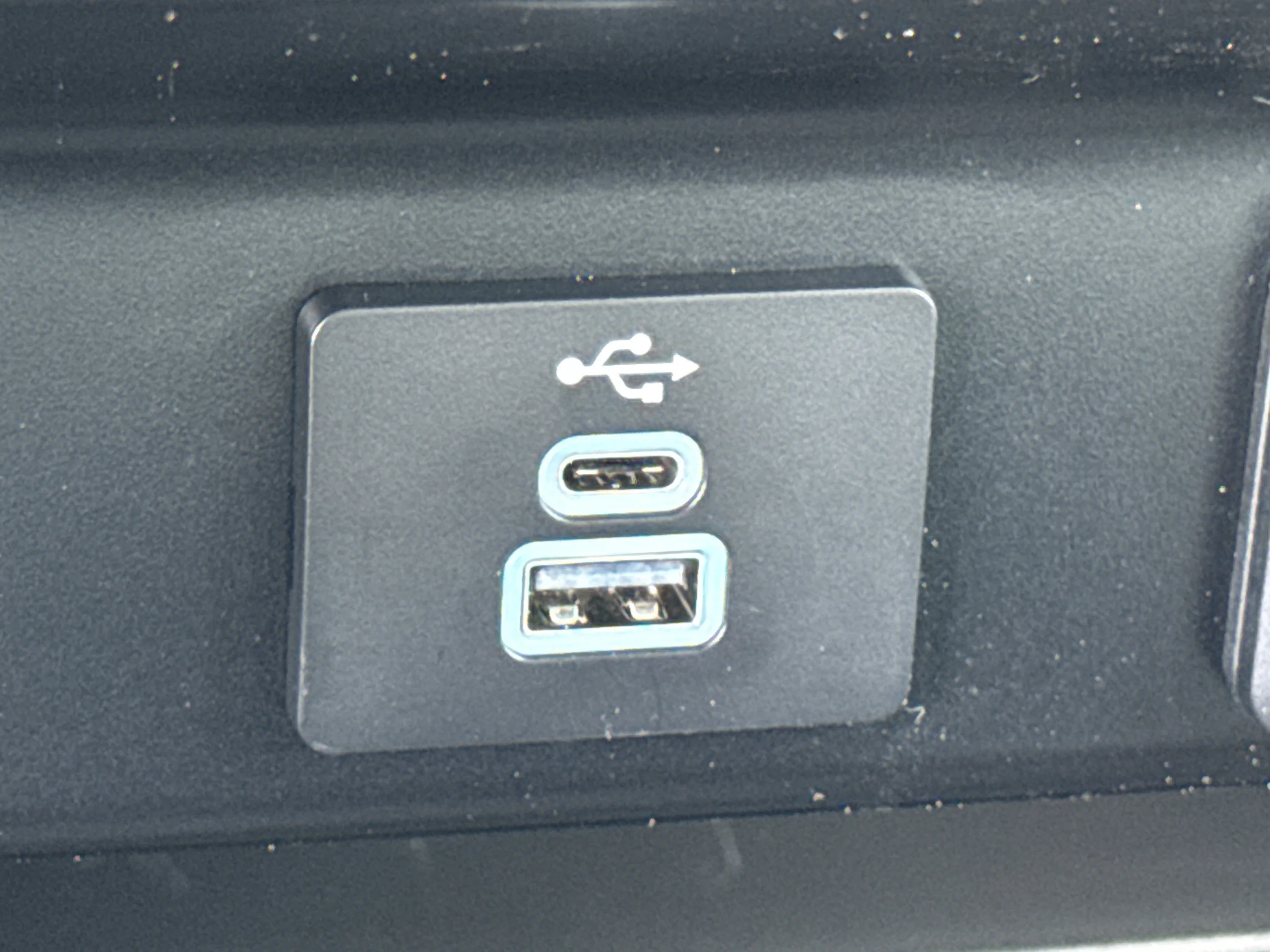 Used 2025 Oxford White Ford XL image 31