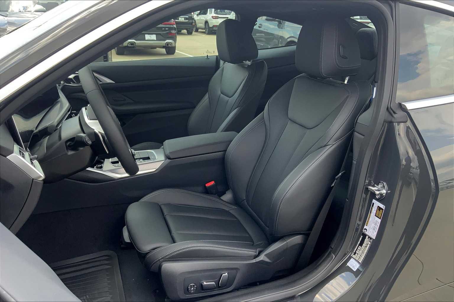 2026 BMW 4 Series 430i - Photo 8