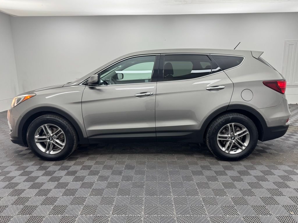 Used 2018 Mineral Gray Hyundai 2.4 Base image 10