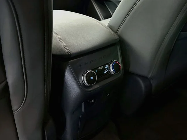 New 2027 Carbonized Gray Metallic Ford Active image 25