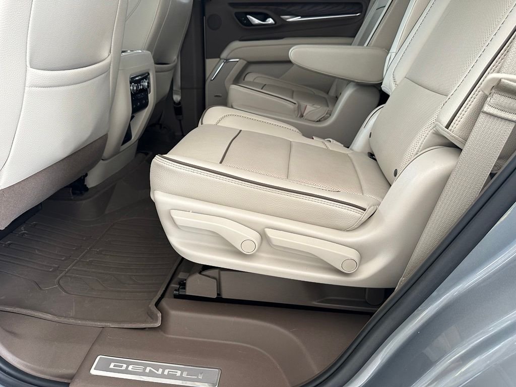Used 2023 Silver GMC Denali image 32