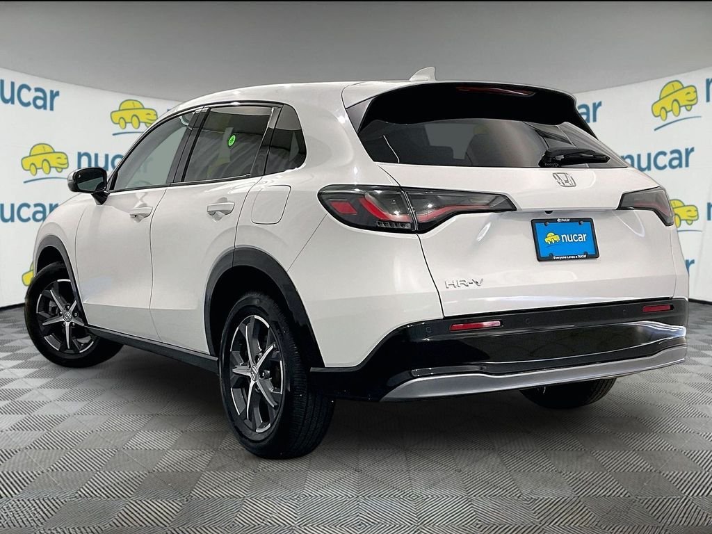 Used 2025 White Honda EX-L image 4