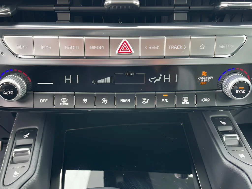 Used 2023 Black Kia SX-Prestige X-Pro image 30