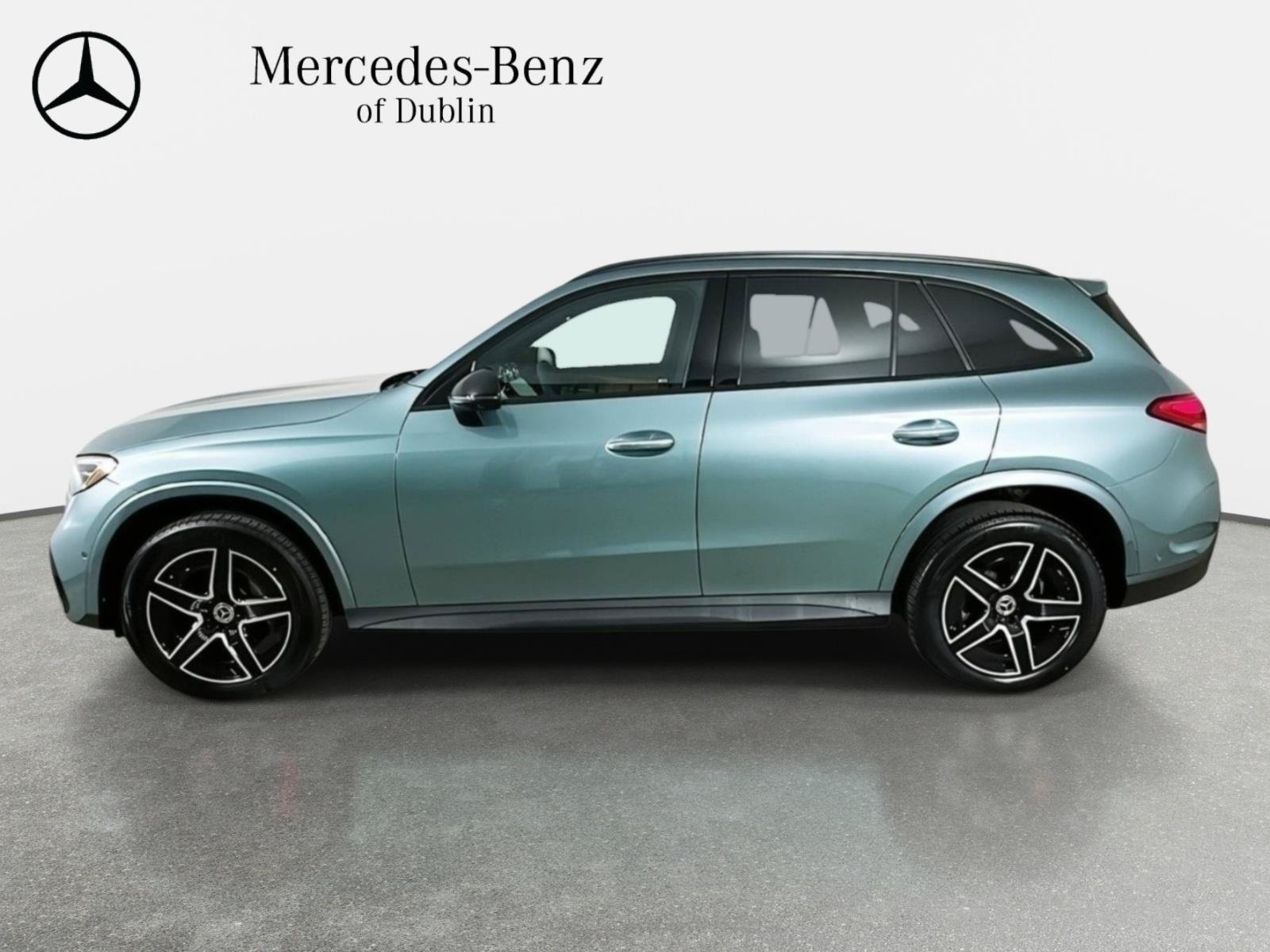 Used 2026 Silver Metallic Mercedes-Benz GLC 300 image 4