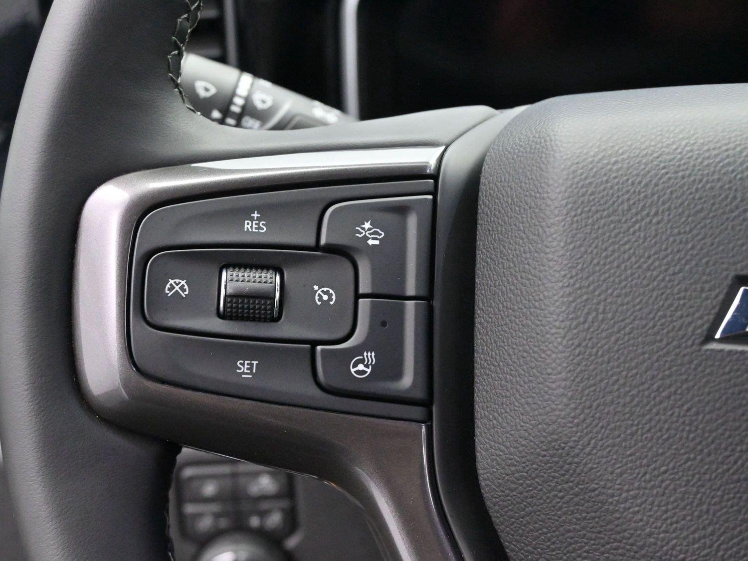 Used 2026 Polar White Tricoat Chevrolet High Country DRW image 18