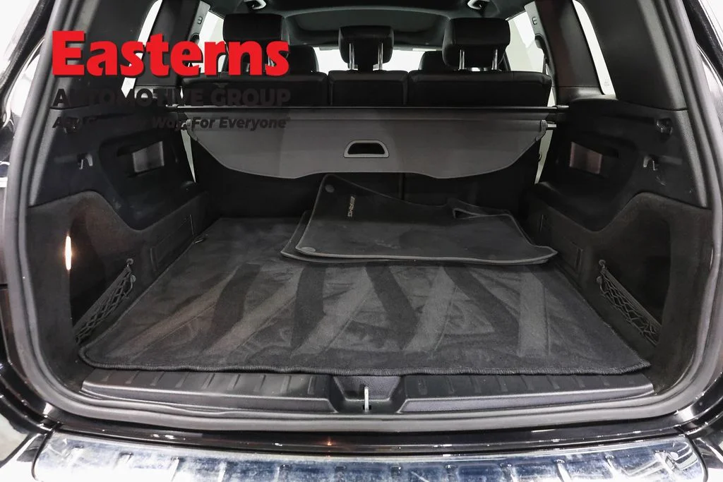 Used 2022 Black Mercedes-Benz GLB 250 image 9