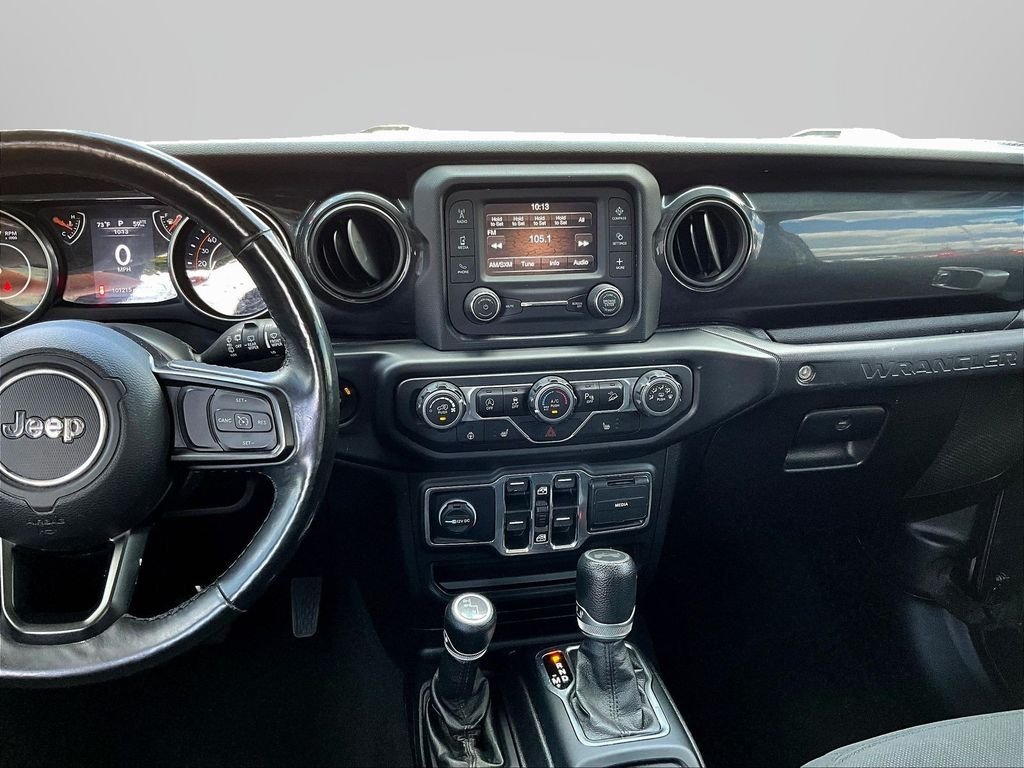 Used 2020 Gray Jeep Unlimited Sport Altitude image 9