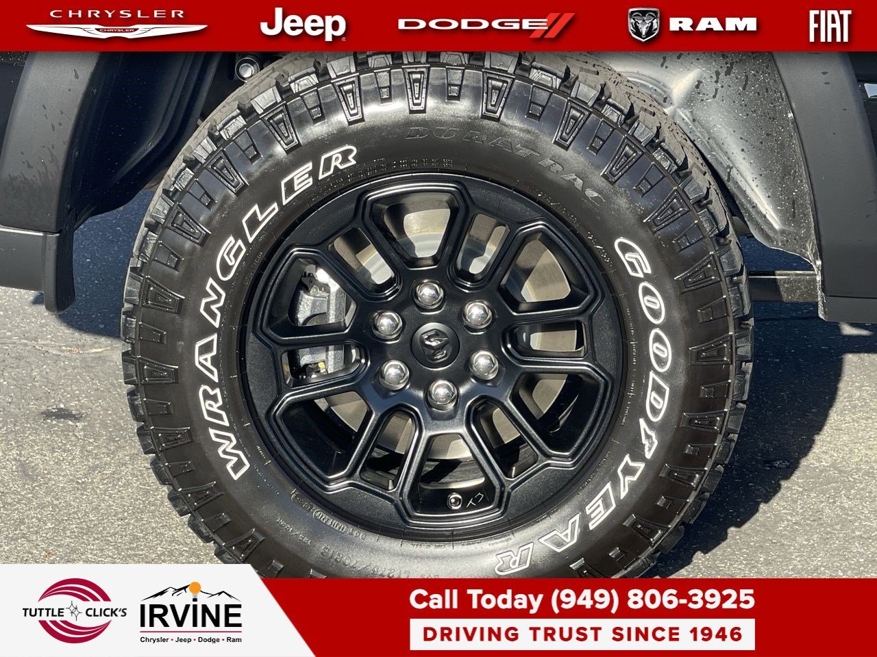 New 2026 Diamond Black Crystal Pearl-Coat Exterior Paint RAM Rebel image 11