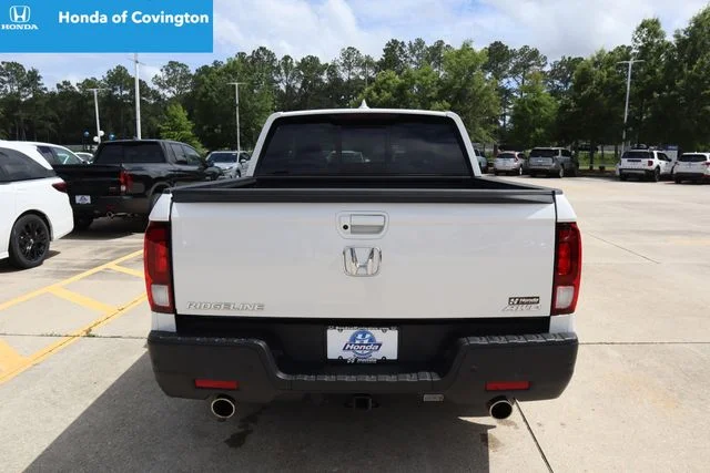 Certified Used 2023 Platinum White Pearl Honda RTL-E image 4