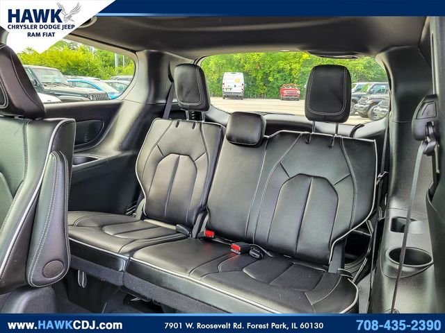 Used 2024 Blue Chrysler Select Premium S Appearance image 12