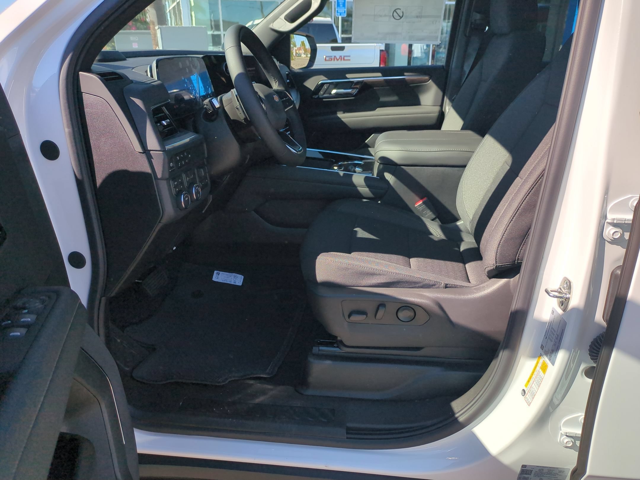 2027 Chevrolet Tahoe LS - Photo 11