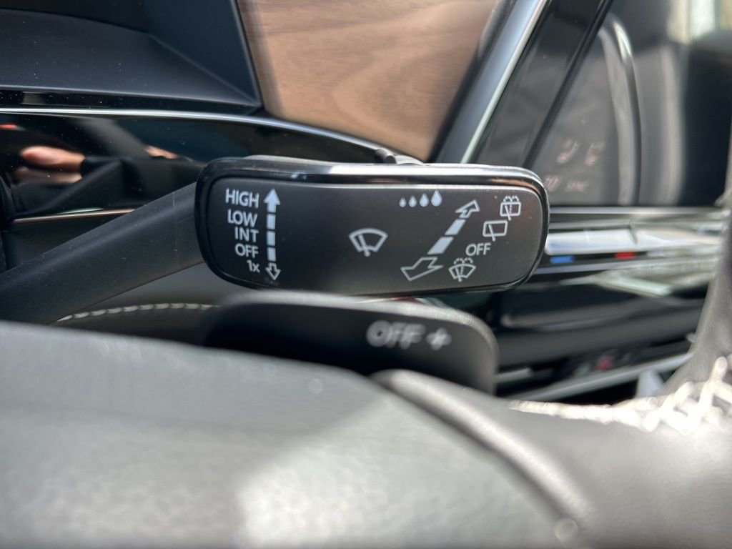 New 2026 White/off-white Volkswagen SE w/Technology image 30