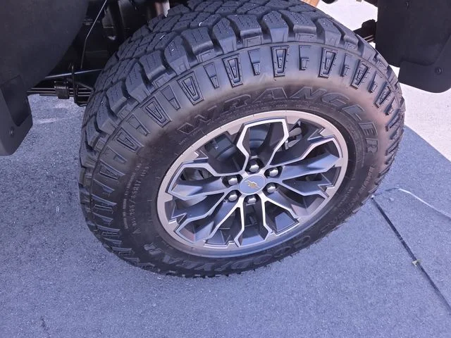 2018 Chevrolet Colorado ZR2 - Photo 25