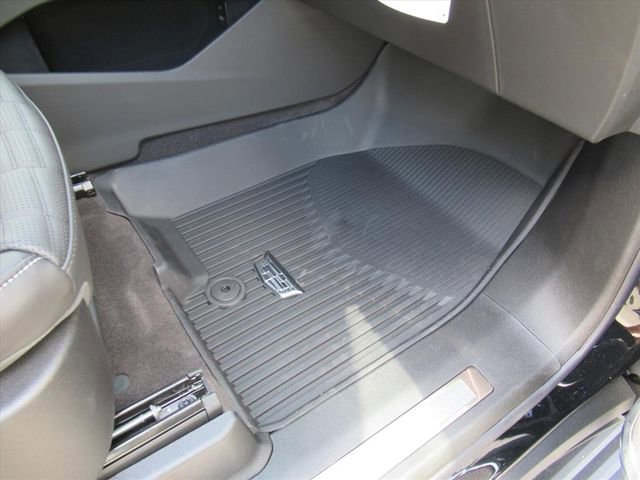 2026 Cadillac Escalade V-Series - Photo 33