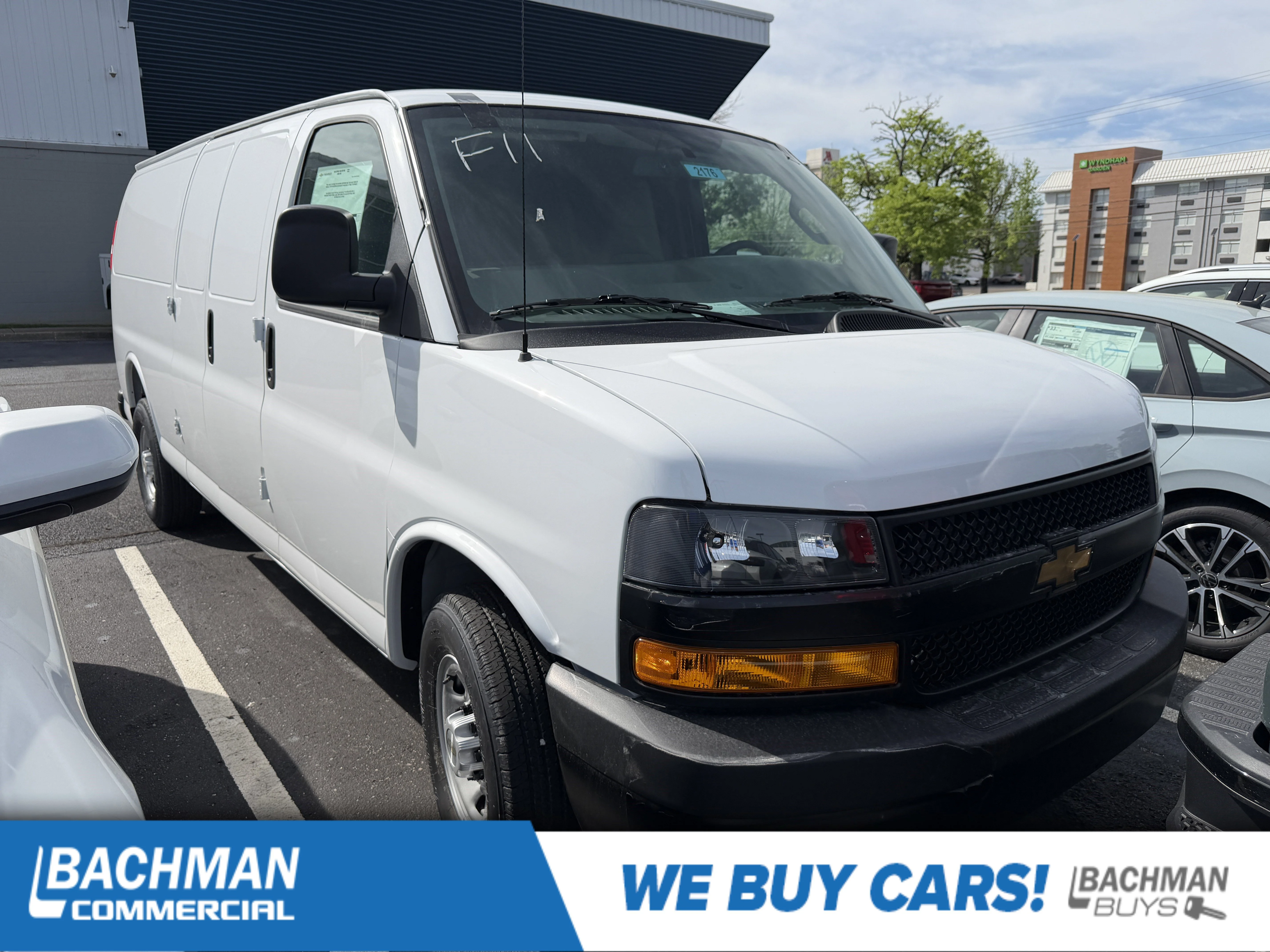 2026 Chevrolet Express 3500 Extended Work Van's photo