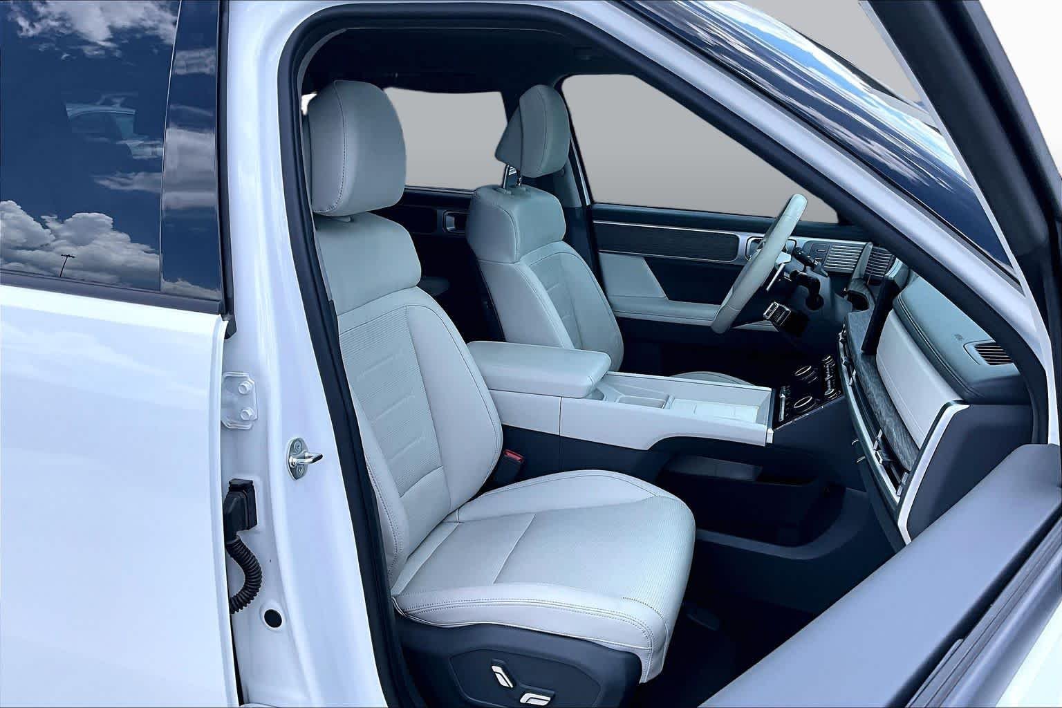 Used 2024 Serenity White Hyundai Limited image 8