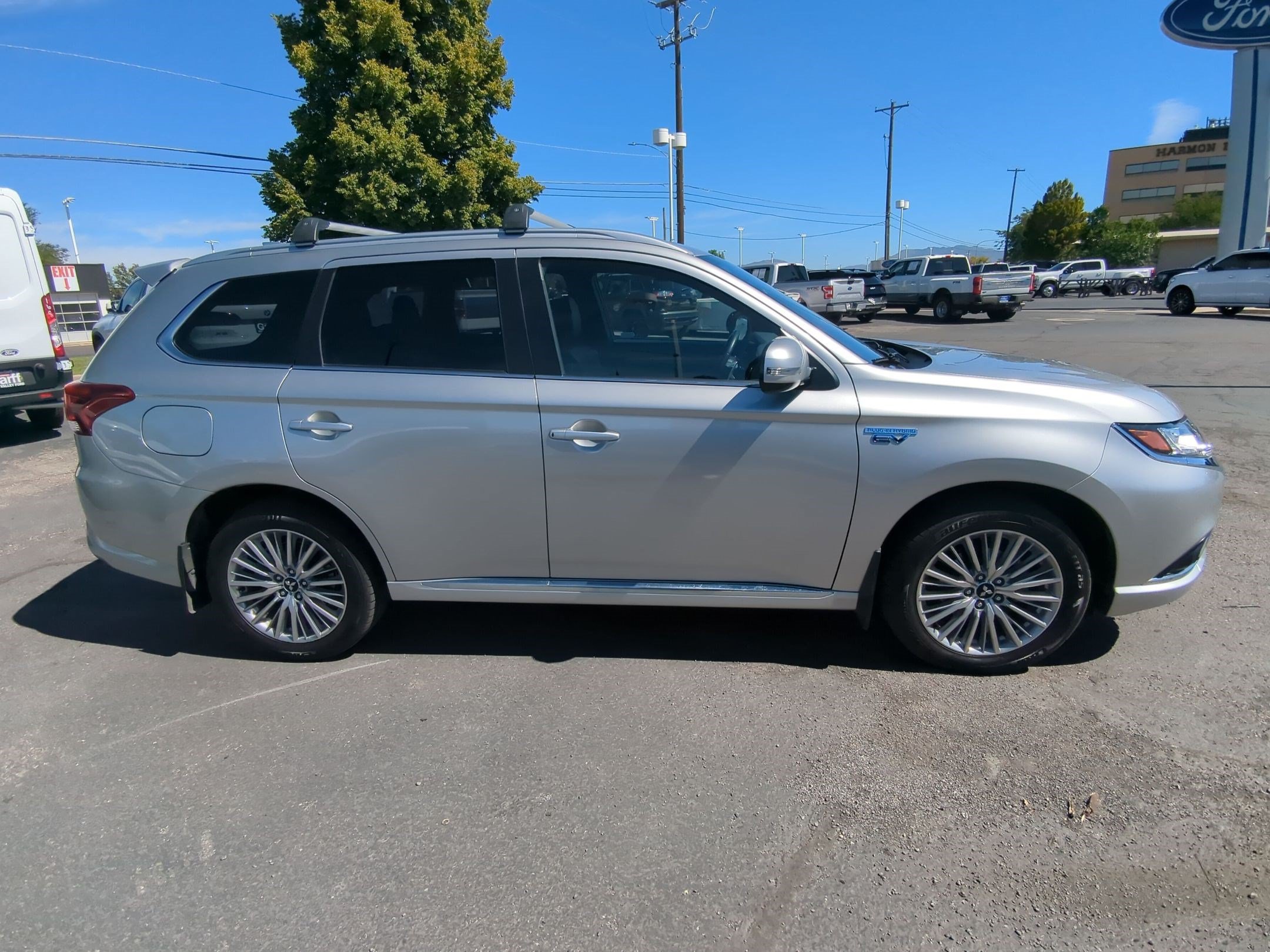 Used 2019 Alloy Silver Metallic Mitsubishi SEL image 2