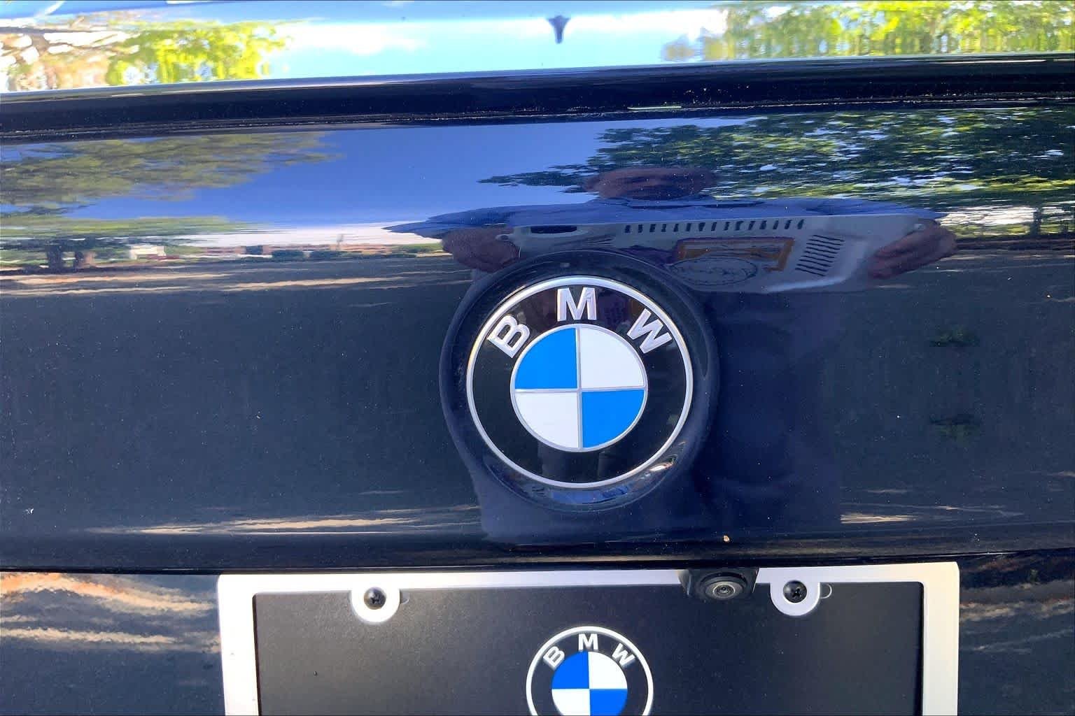 Used 2023 Carbon Black Metallic BMW 530i xDrive image 30