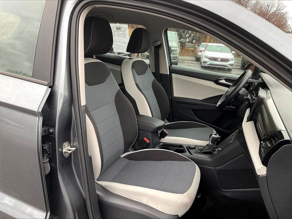 Used 2025 Gray Volkswagen 1.5T S image 11