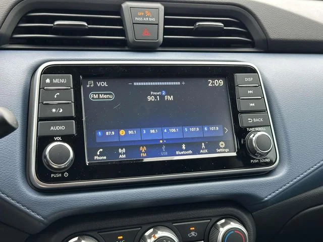 2025 Nissan Versa Sedan SV - Photo 19