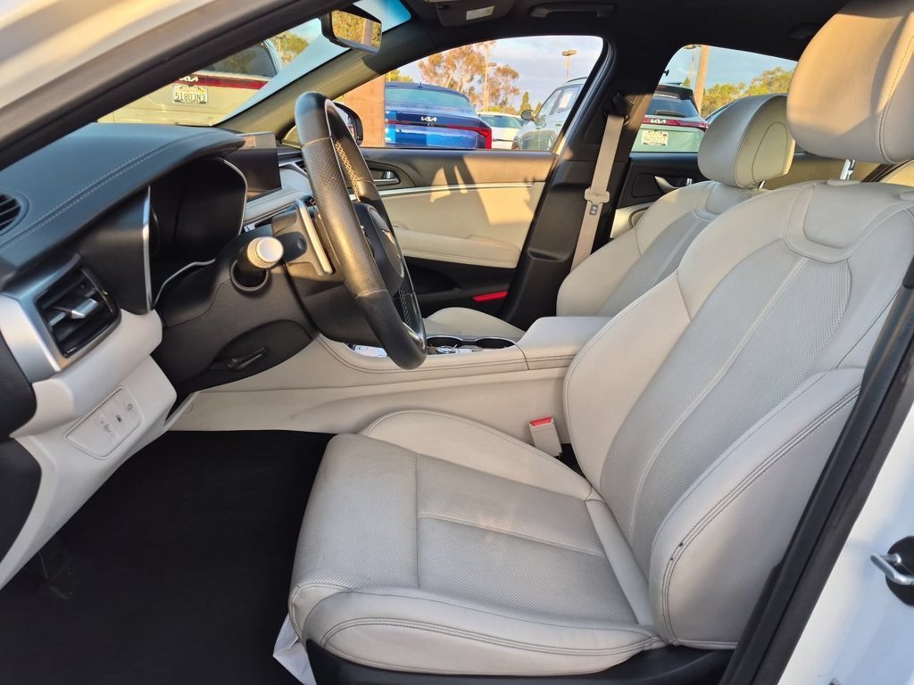 Used 2024 Uyuni White Genesis 2.5T image 19
