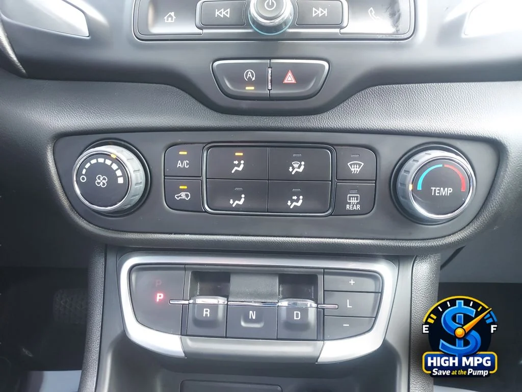 Used 2024 Black GMC SLE image 19