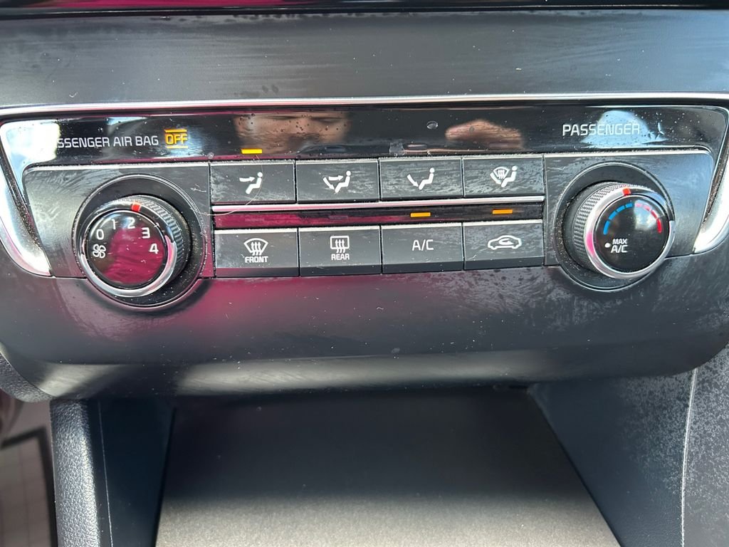 Used 2016 Gray Kia LX image 30