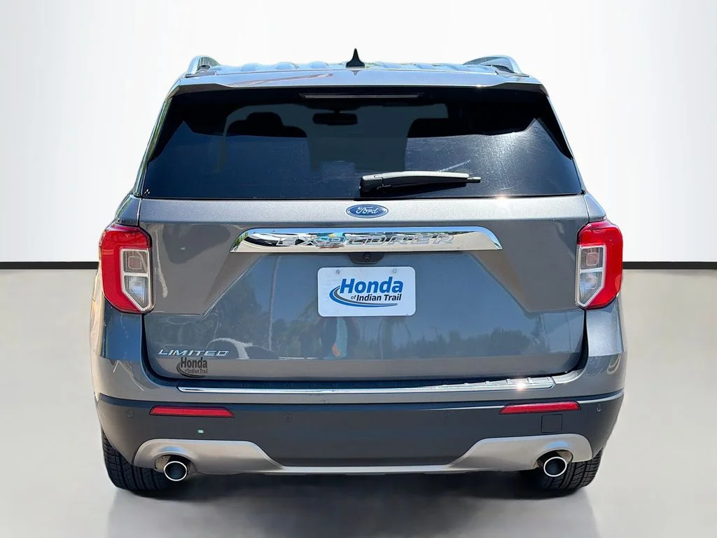 Used 2024 Gray Metallic Ford Limited image 6